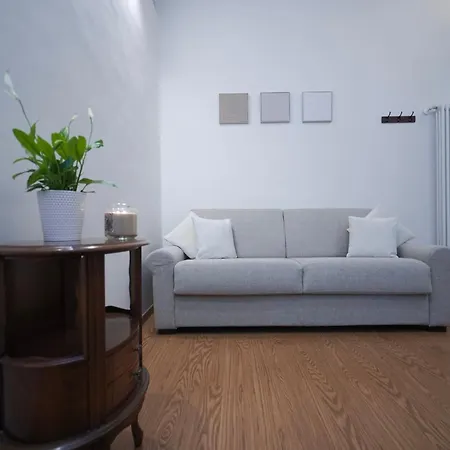 Bruno Domus Colosseo Apartment