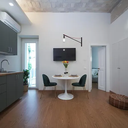 Bruno Domus Colosseo Apartment Rome