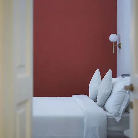 Bruno Domus Colosseo Рим