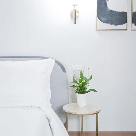 Bruno Domus Colosseo Рим