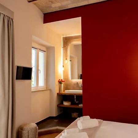 Bruno Domus Colosseo Апартаменты *