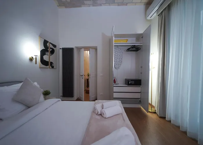 Bruno Domus Colosseo Rome