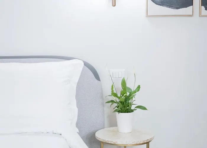 Bruno Domus Colosseo Rome